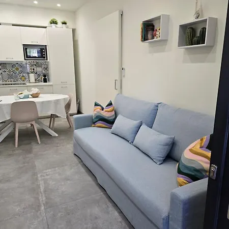 Holiday home Casetta Di Nonno Paolo Giardini Naxos